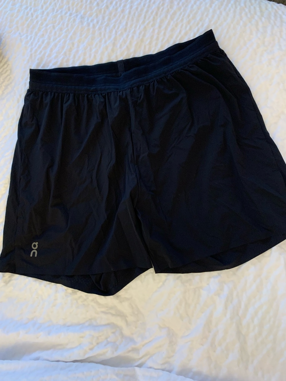 Womens on cloud short